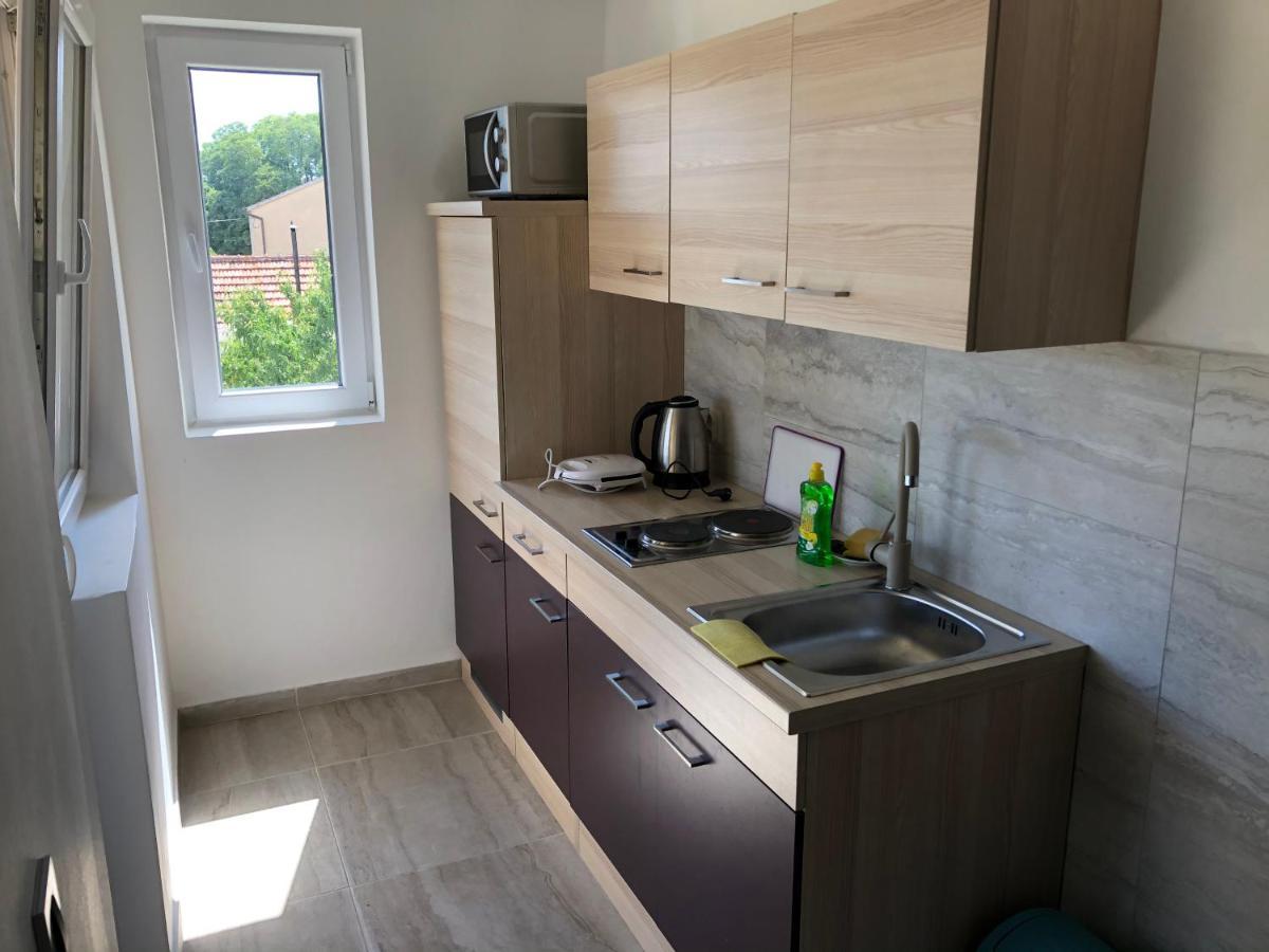 Apartmani Bm Biograd Na Moru Exteriör bild