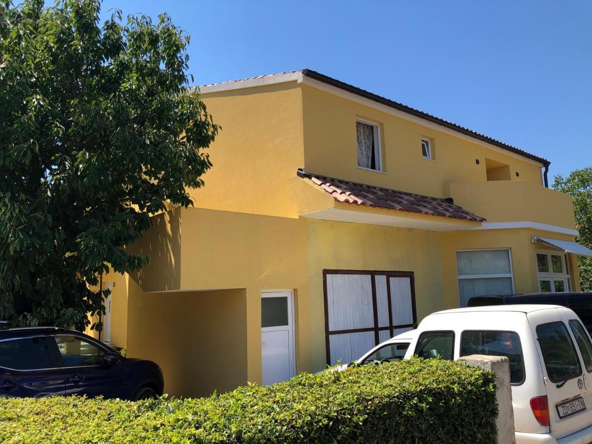 Apartmani Bm Biograd Na Moru Exteriör bild