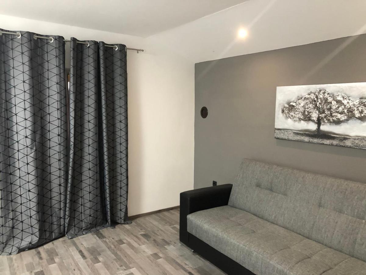 Apartmani Bm Biograd Na Moru Exteriör bild