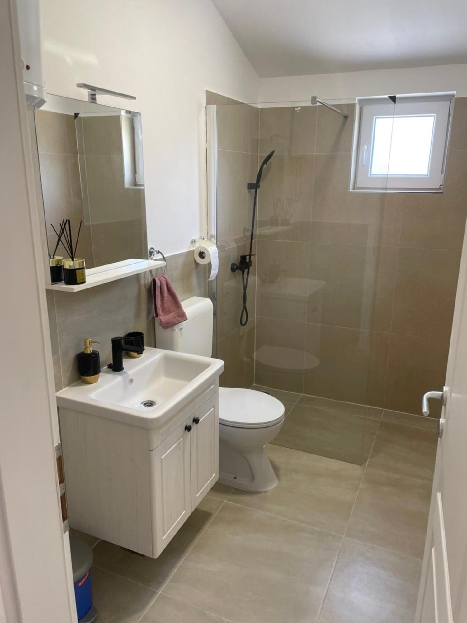 Apartmani Bm Biograd Na Moru Exteriör bild